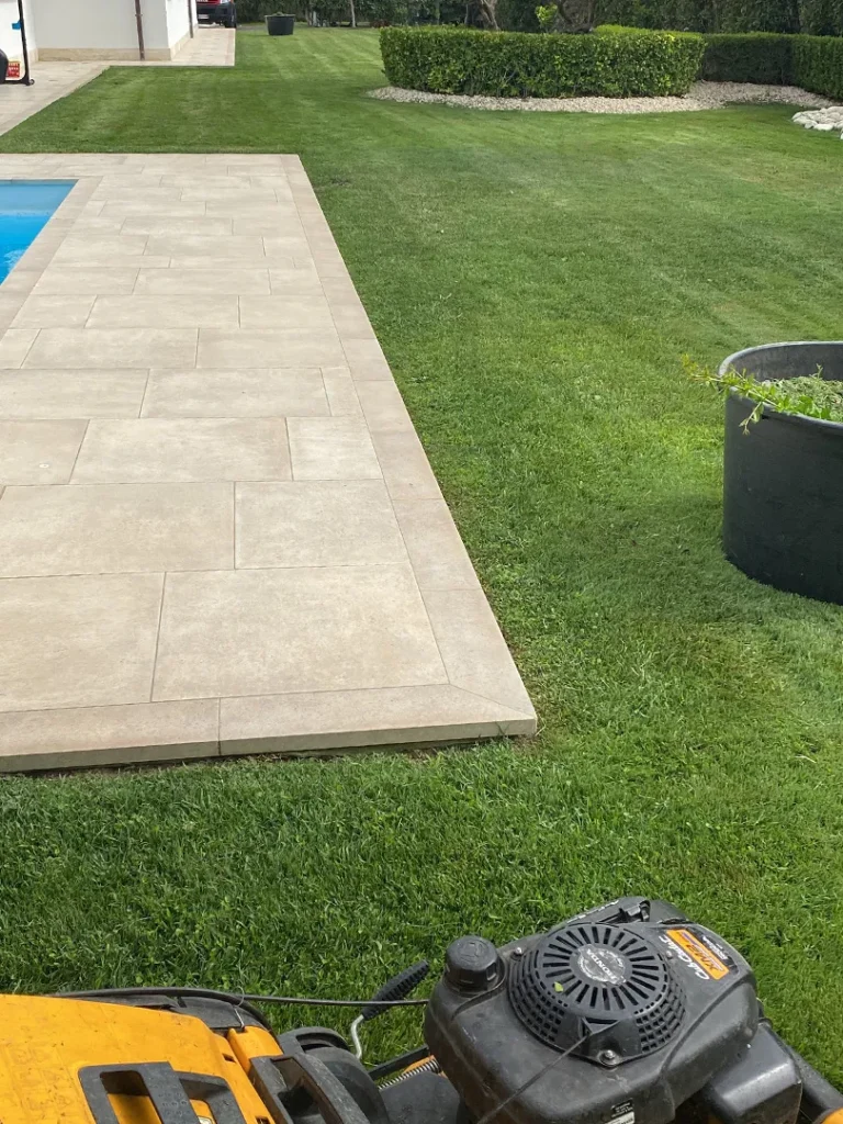 Manutenzione giardini privati e condominiali a Roma